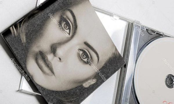 Til ære for Adeles Vogue Cover Shoot, her er 5 av hennes beste sminkeøyeblikk